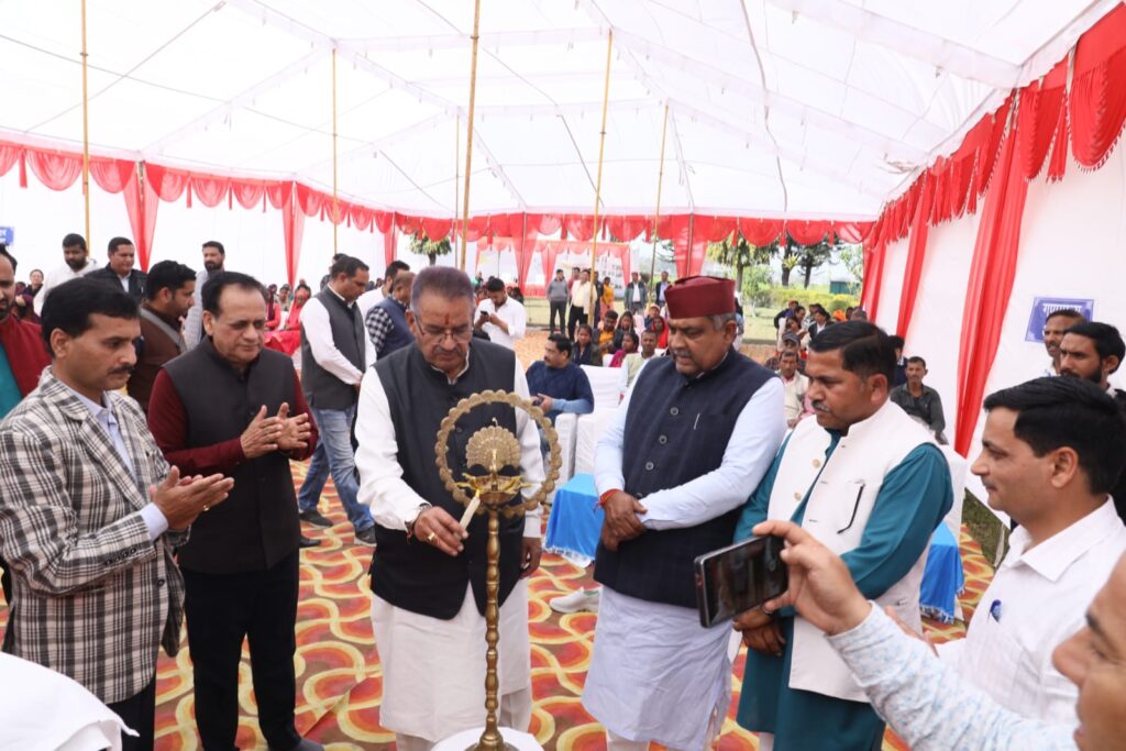 रेशम उत्पादन से बढ़ेगी किसानों की आय, उत्तराखण्ड बनेगा आत्मनिर्भर: गणेश जोशी