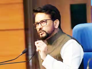 आज दुनिया भारत की ओर उम्मीद लगाए देख रही : अनुराग ठाकुर